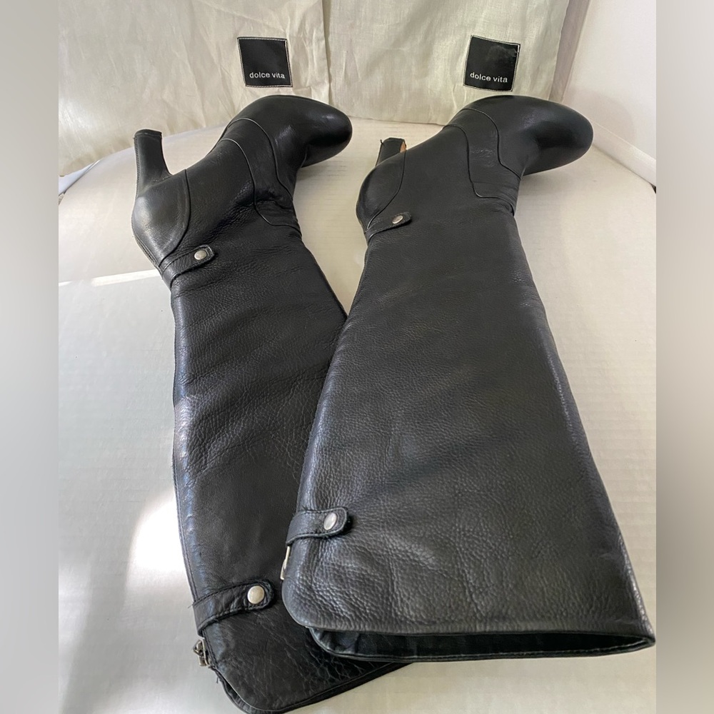 Dolce Vita black calfskin leather platform boots with back zip size 8 1/2 - Picture 2 of 16